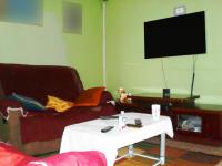 Lounges - 22 square meters of property in Motsu