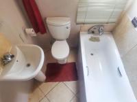 Bathroom 1 of property in Jabulani