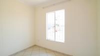 Bed Room 1 - 11 square meters of property in Cosmo City