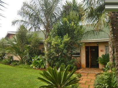 4 Bedroom House for Sale For Sale in Kempton Park - Home Sell - MR19318