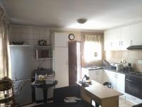 Kitchen - 12 square meters of property in Roodekop