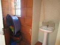 Bathroom 1 - 4 square meters of property in Sharon Park