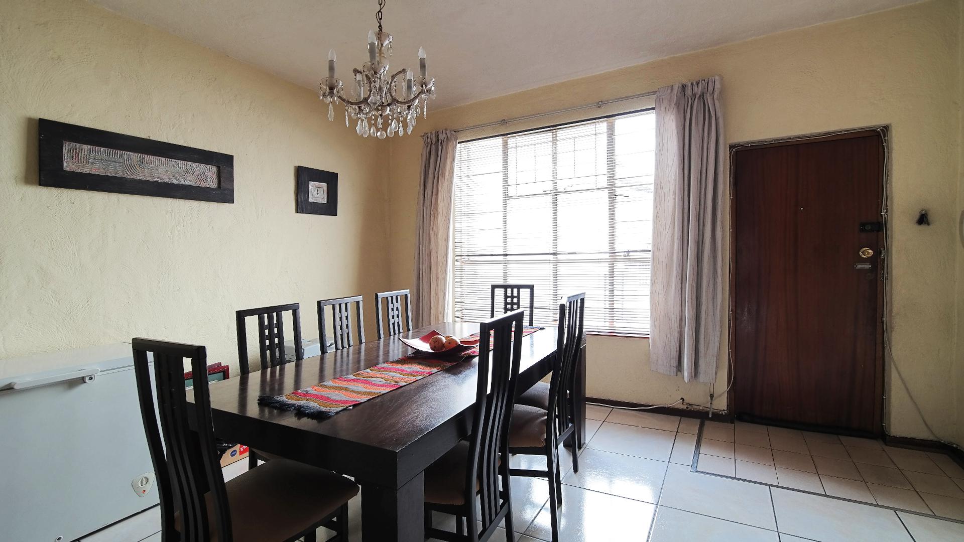 Dining Room - 18 square meters of property in Bramley Park