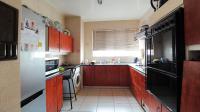 Kitchen - 14 square meters of property in Bramley Park