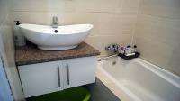 Main Bathroom - 5 square meters of property in Berea - DBN