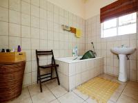 Bathroom 1 of property in Ermelo