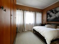 Bed Room 1 of property in Ermelo