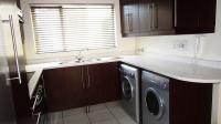 Kitchen - 32 square meters of property in Greenstone Hill