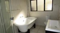 Bathroom 1 - 7 square meters of property in Greenstone Hill