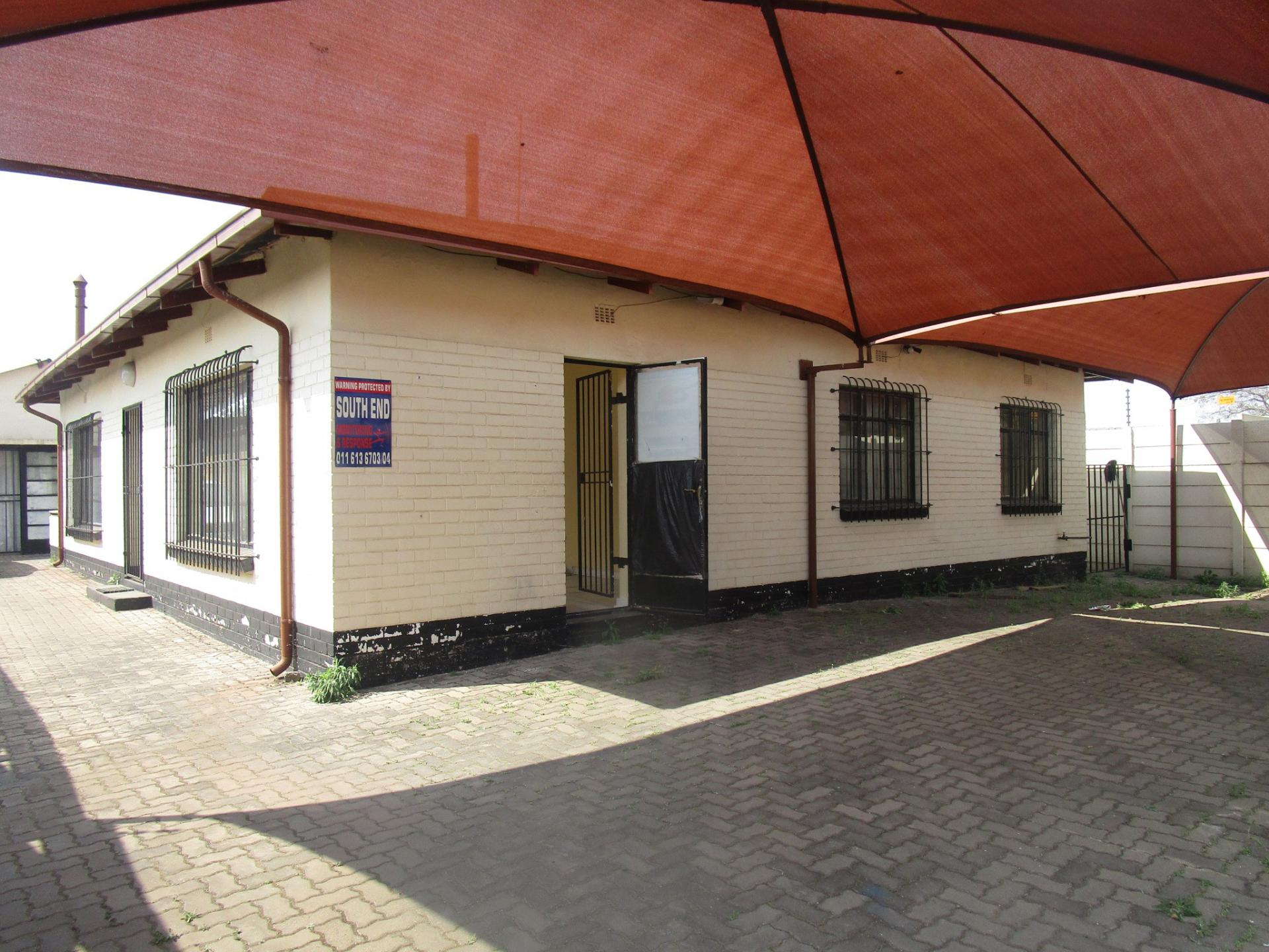 Front View of property in Alberton