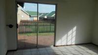 Lounges - 20 square meters of property in Emalahleni (Witbank) 