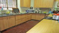 Kitchen - 14 square meters of property in Daggafontein