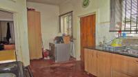 Kitchen - 14 square meters of property in Daggafontein