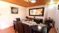 Dining Room of property in Farrarmere