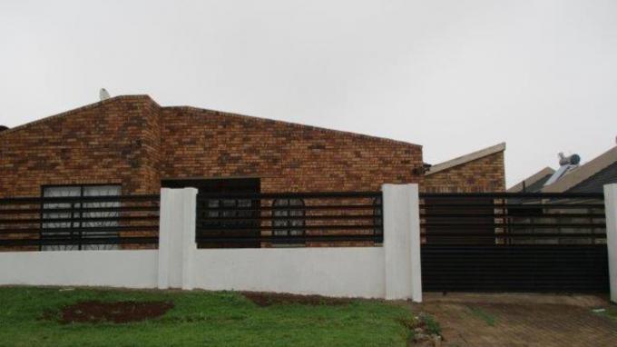 Standard Bank SIE Sale In Execution 3 Bedroom House for Sale in Ennerdale - MR195231
