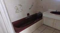 Bathroom 1 - 11 square meters of property in Emalahleni (Witbank) 