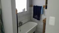 Main Bathroom - 7 square meters of property in Reebok