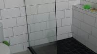 Main Bathroom - 7 square meters of property in Reebok