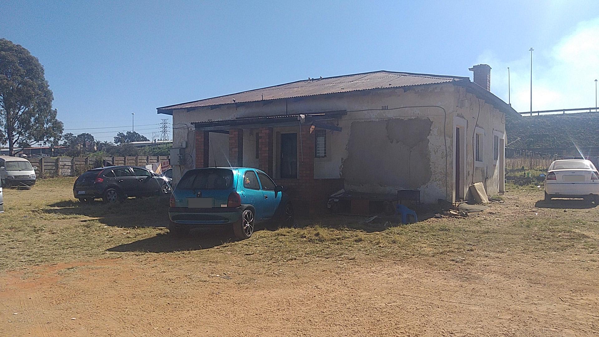 Front View of property in Union