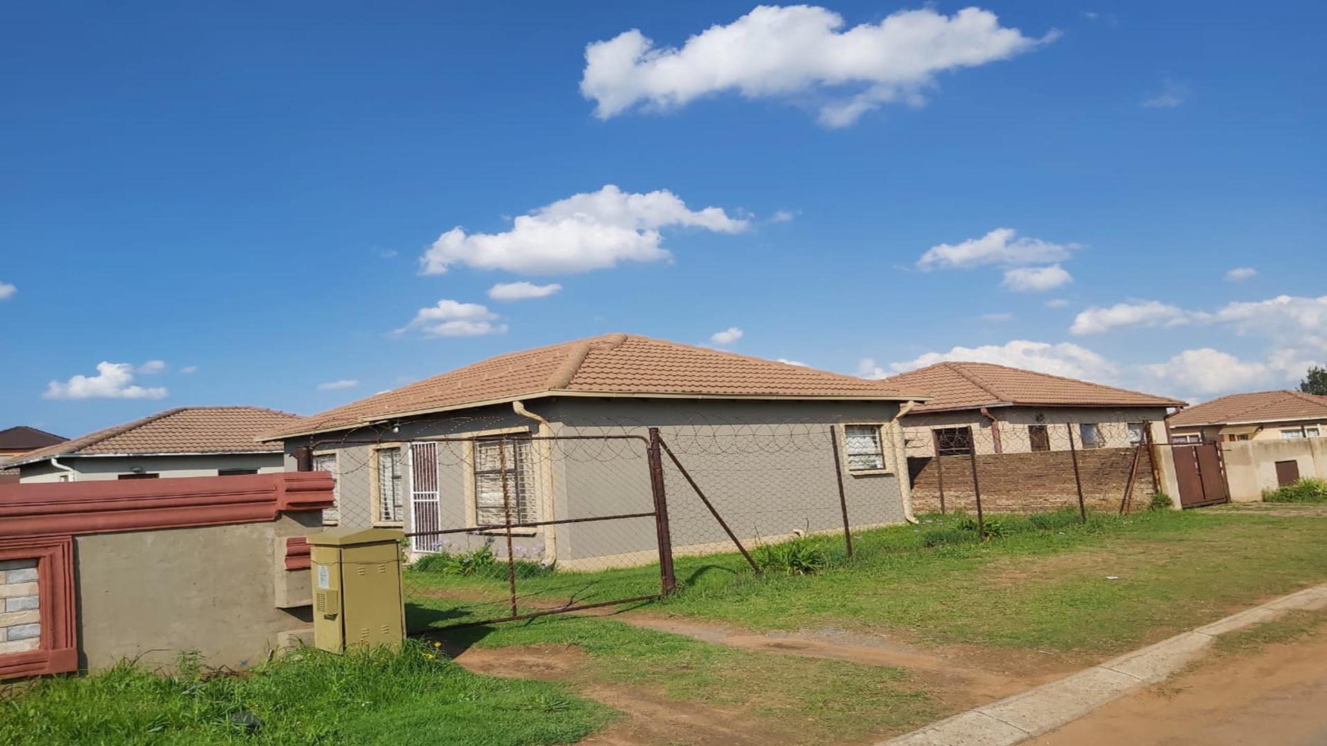 Front View of property in Vanderbijlpark