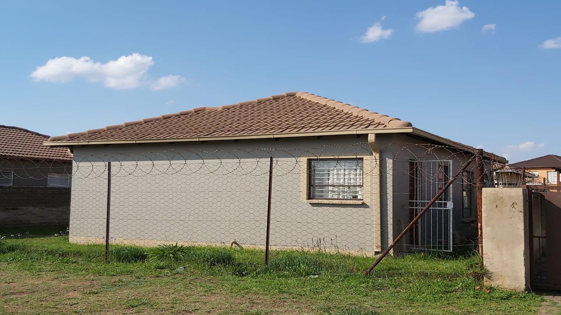 Front View of property in Vanderbijlpark