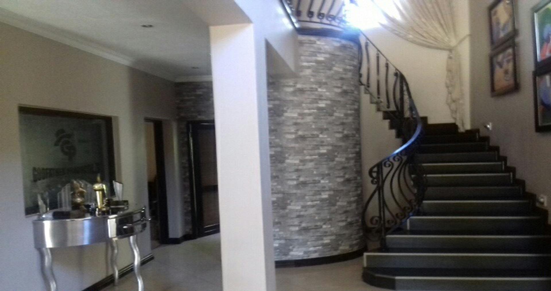 Spaces of property in Fourways