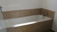 Bathroom 1 - 2 square meters of property in Savanna City