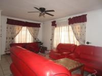 Lounges - 18 square meters of property in Lenasia South