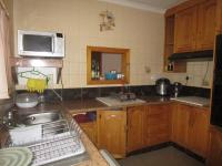 Kitchen - 25 square meters of property in Lenasia South