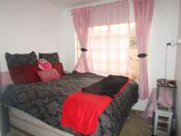 Main Bedroom - 12 square meters of property in Lenasia South