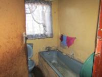 Bathroom 1 of property in Ethafeni