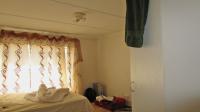 Main Bedroom - 14 square meters of property in Greenhills