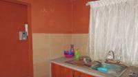 Kitchen - 7 square meters of property in Greenhills