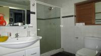 Bathroom 2 - 8 square meters of property in Del Judor