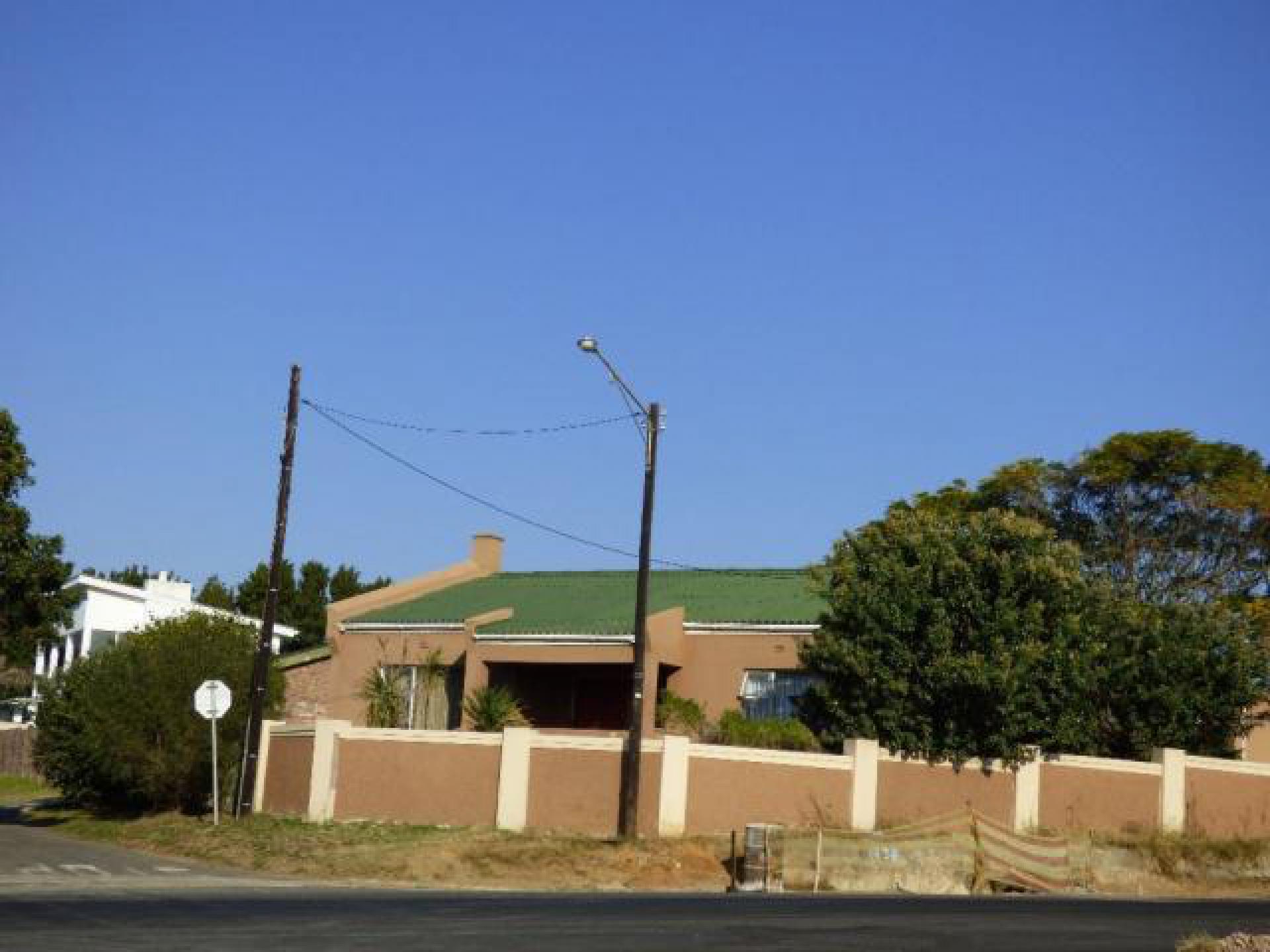 Front View of property in Port Alfred