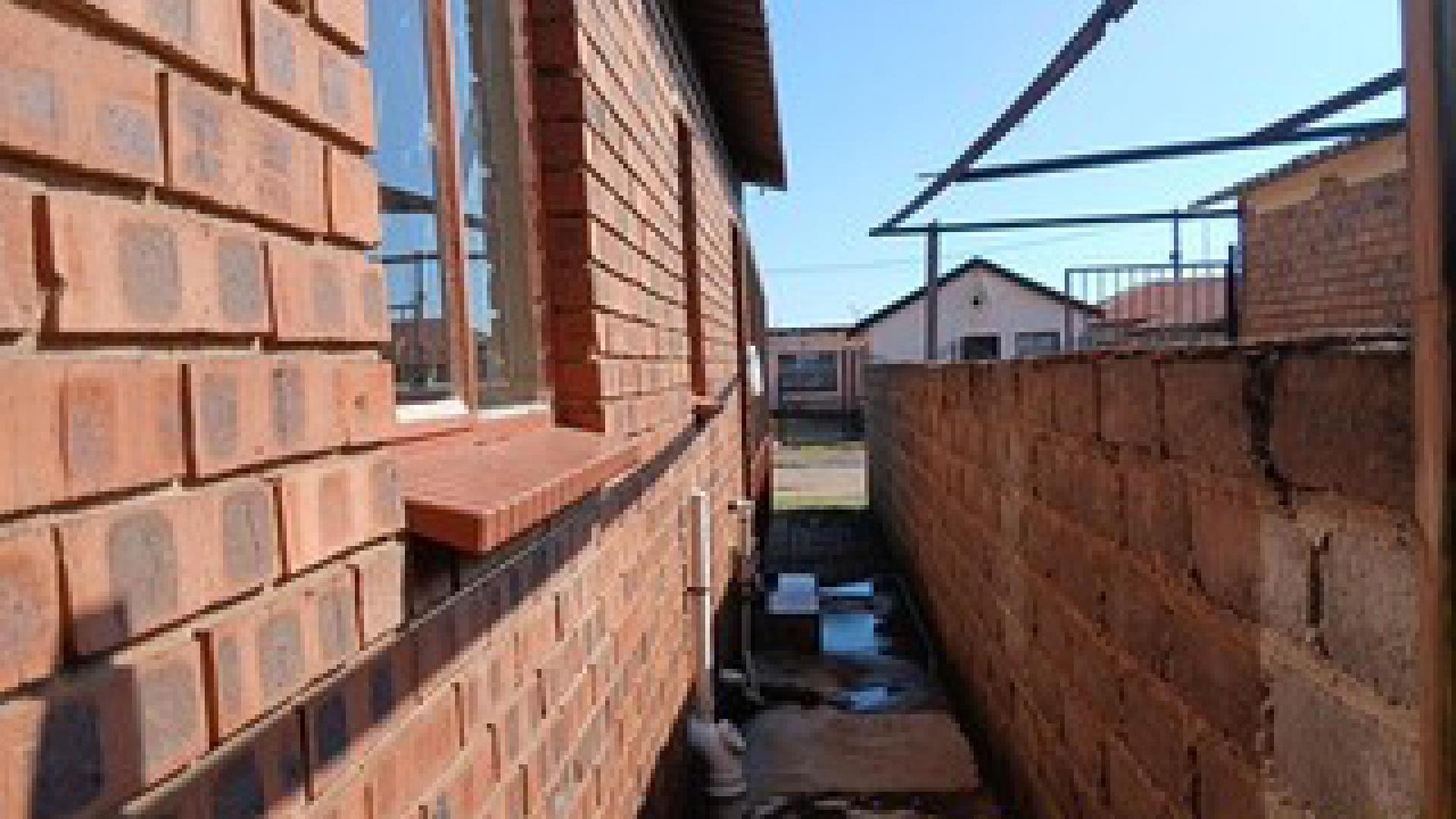 Backyard of property in Kwa-Guqa