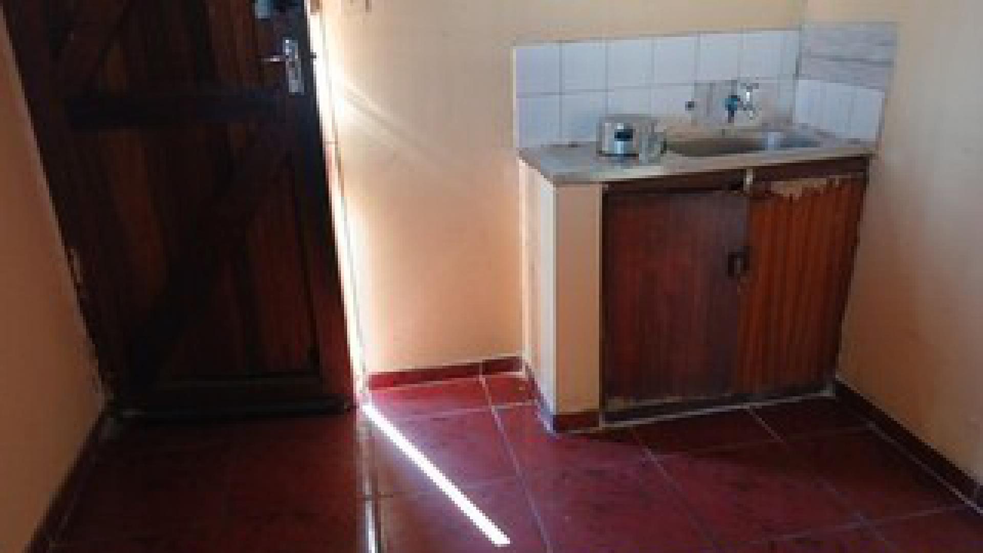 Kitchen of property in Kwa-Guqa
