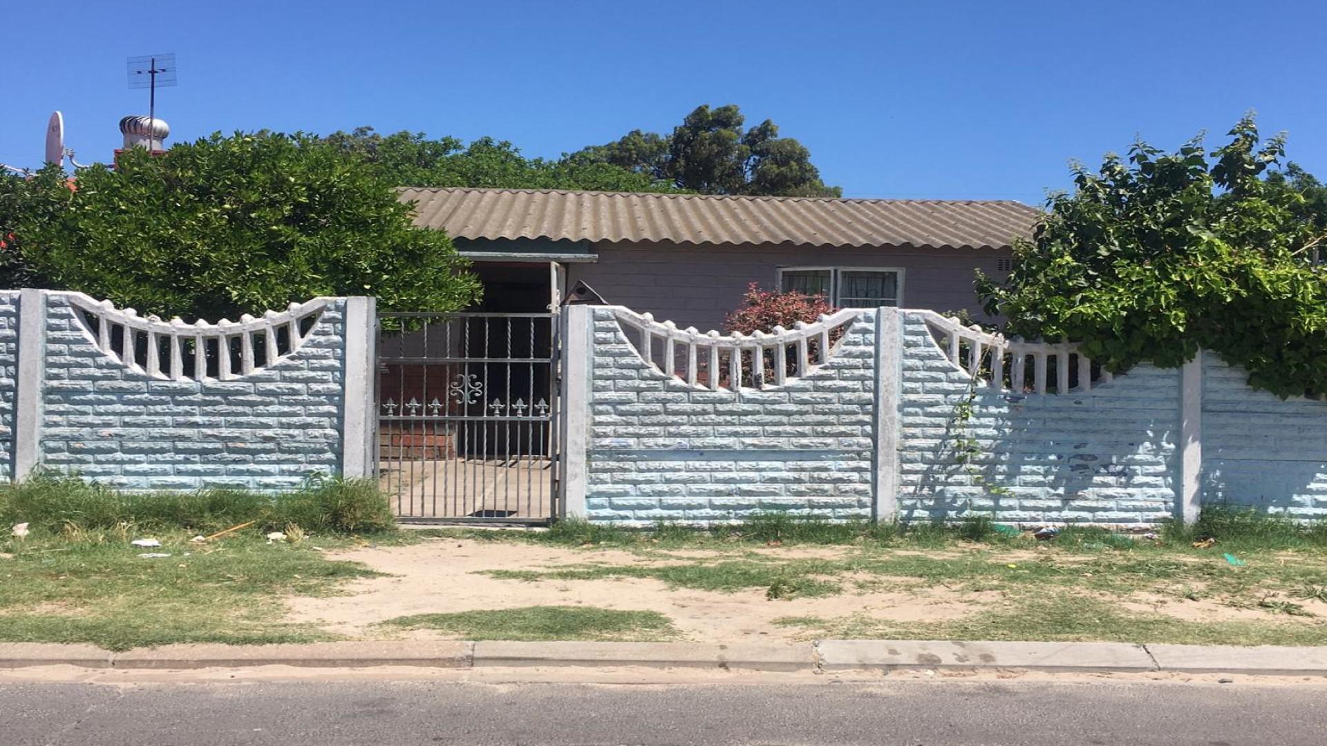 Front View of property in Cape Town Centre