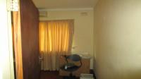 Bed Room 1 - 13 square meters of property in Kloof 