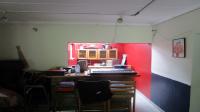 Entertainment of property in Kloof 