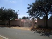 6 Bedroom 4 Bathroom House for Sale for sale in Weltevreden Park