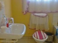 Bathroom 1 of property in Mangaung