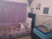 Bed Room 1 - 24 square meters of property in Queensburgh