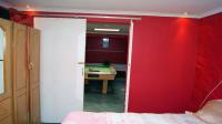 Bed Room 1 - 24 square meters of property in Queensburgh