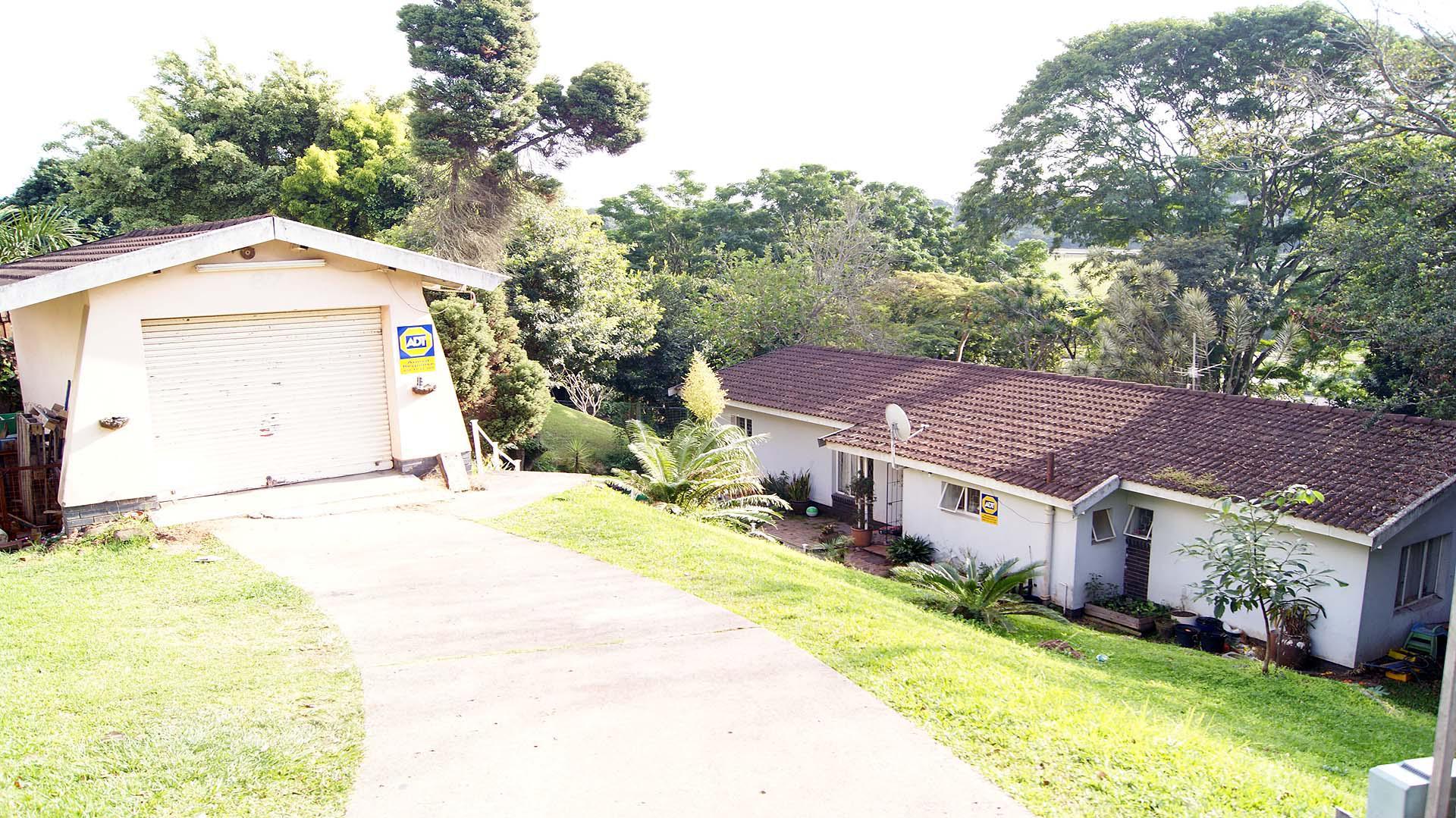 Front View of property in Pinetown 