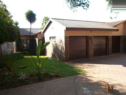 3 Bedroom Duet for Sale For Sale in Rooihuiskraal - Private Sale - MR20241