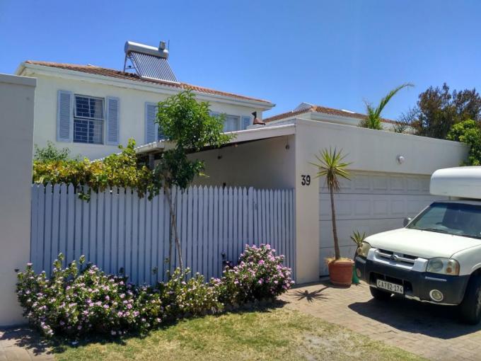 3 Bedroom House for Sale For Sale in Parklands MR202417