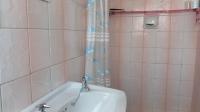 Main Bathroom - 3 square meters of property in South Hills