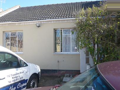 4 Bedroom House for Sale and to Rent For Sale in Muizenberg   - Private Sale - MR20251