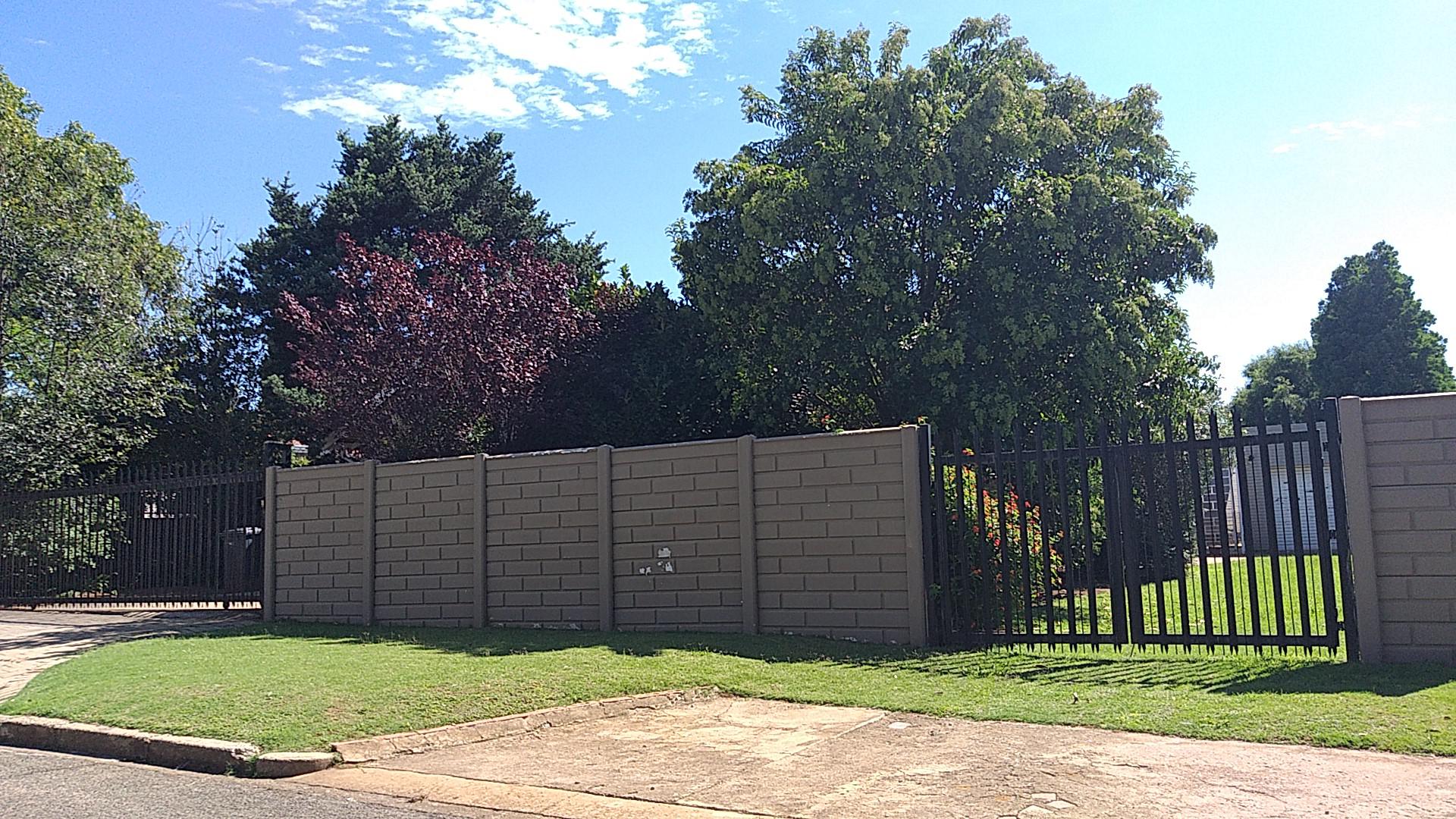 Front View of property in Selcourt